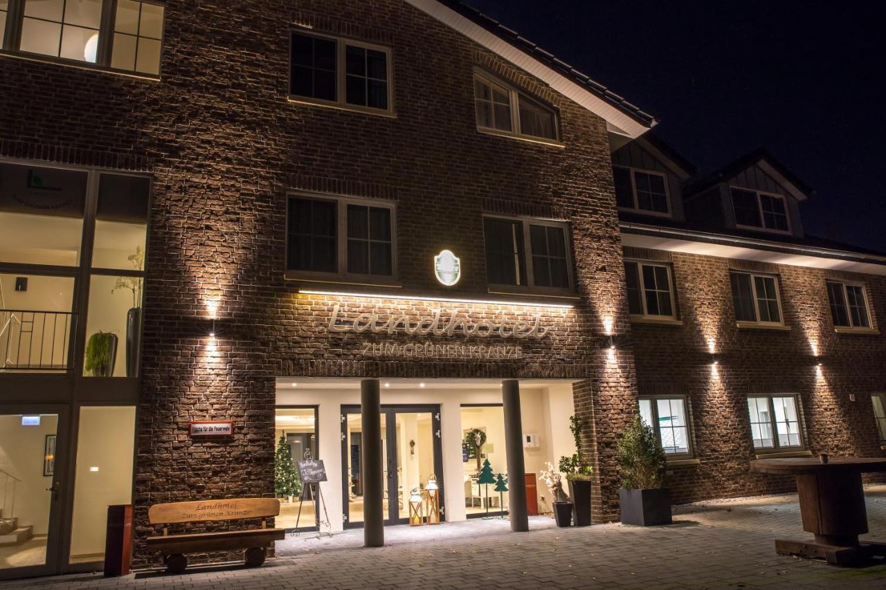 Landhotel Zum Gruenen Kranze Espelkamp-Mittwald Exterior foto